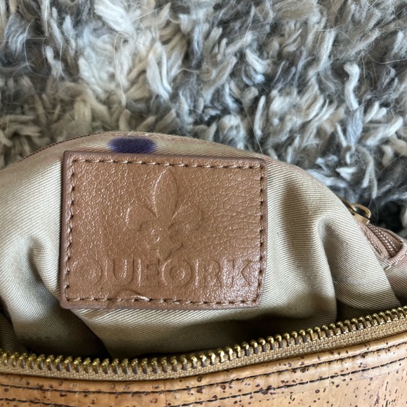 Queork Cork Crossbody Bag with Gold Rings - Picture 5 of 5